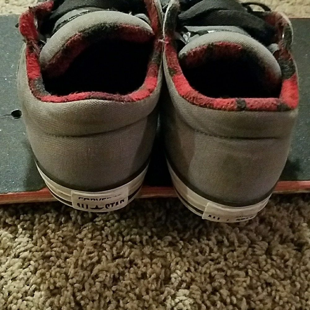 Converse - Picture 2 of 4
